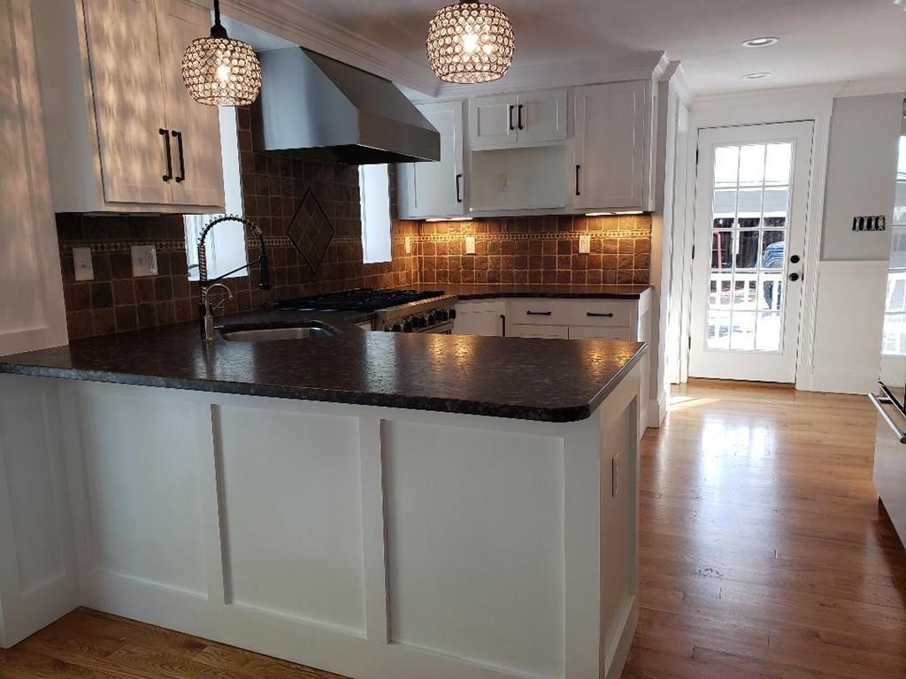 107 Haverhill Road Topsfield, MA 01983 - Photo 4 of 36