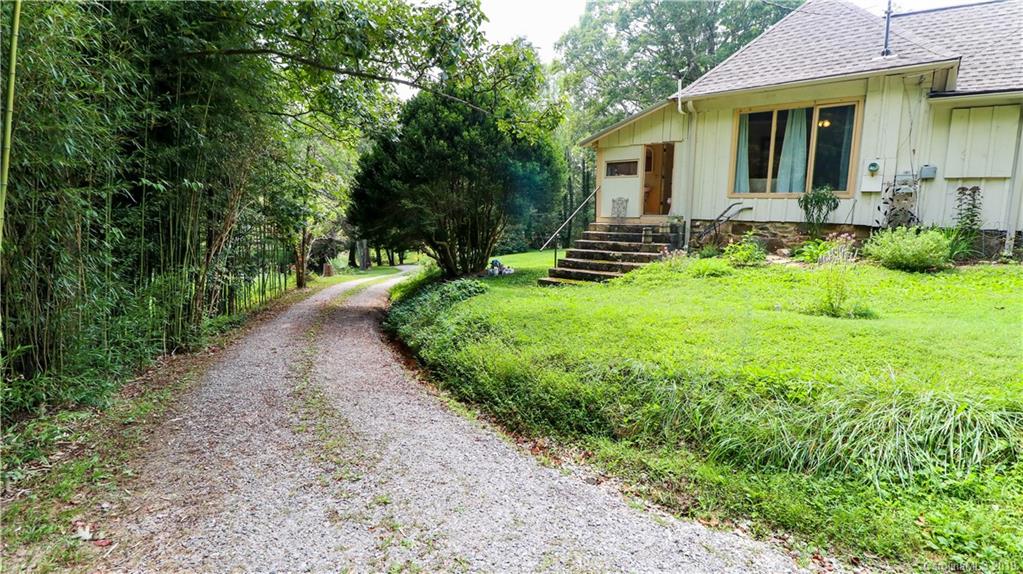 946 Old Fort Road Fairview, NC 28730 - Photo 1 of 44 Gallery Image 1