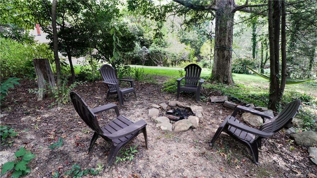 946 Old Fort Road Fairview, NC 28730 - Photo 3 of 44 Gallery Image 3