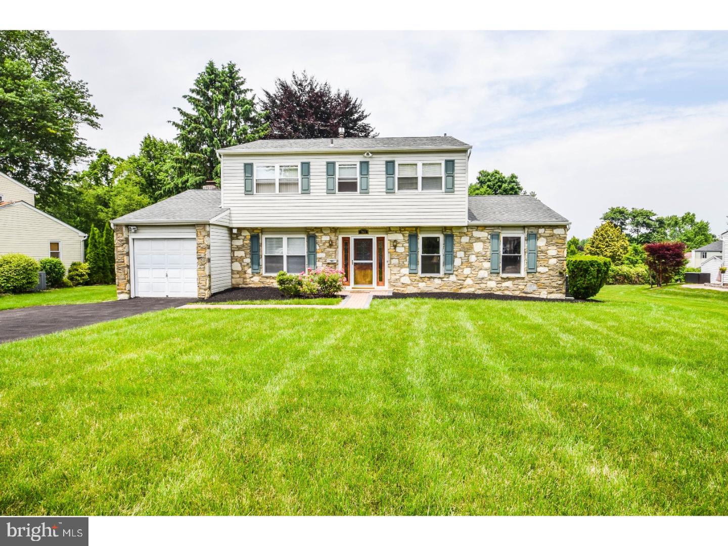 765 Stephen Road Warminster, PA 18974 - Photo 1 of 20 Gallery Image 1