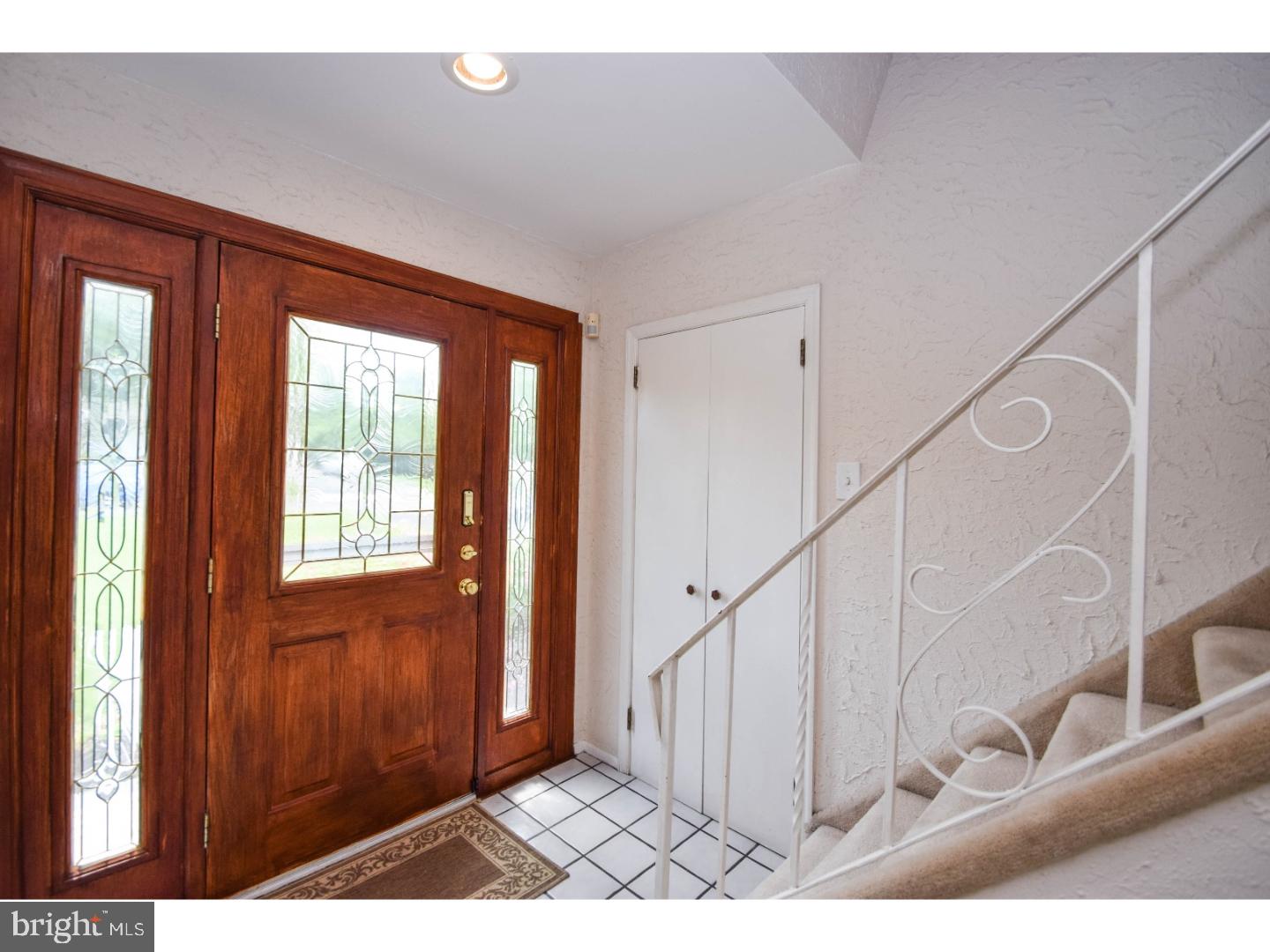 765 Stephen Road Warminster, PA 18974 - Photo 4 of 20 Gallery Image 4