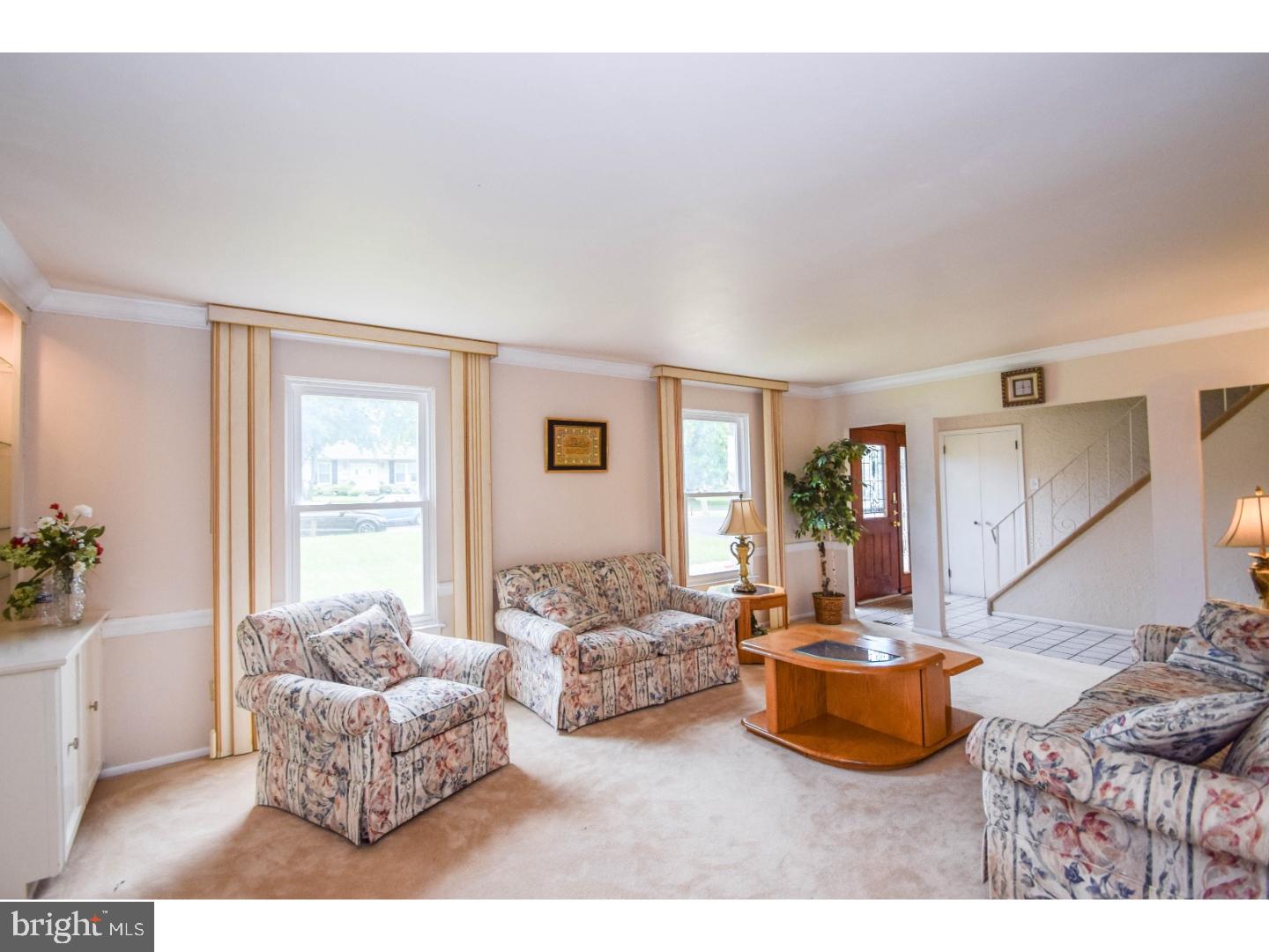 765 Stephen Road Warminster, PA 18974 - Photo 6 of 20 Gallery Image 6