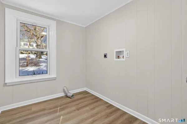 a view of a window in a room