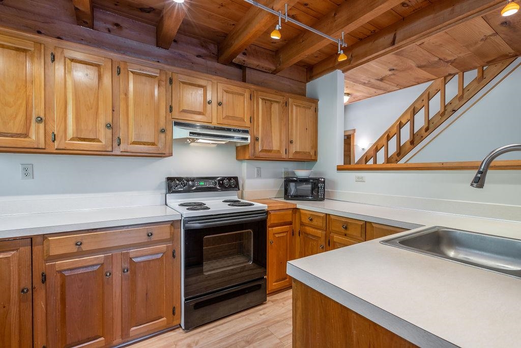 100 Toltec Point Road Moultonborough, NH 03254 - Photo 14 of 40 Gallery Image 14