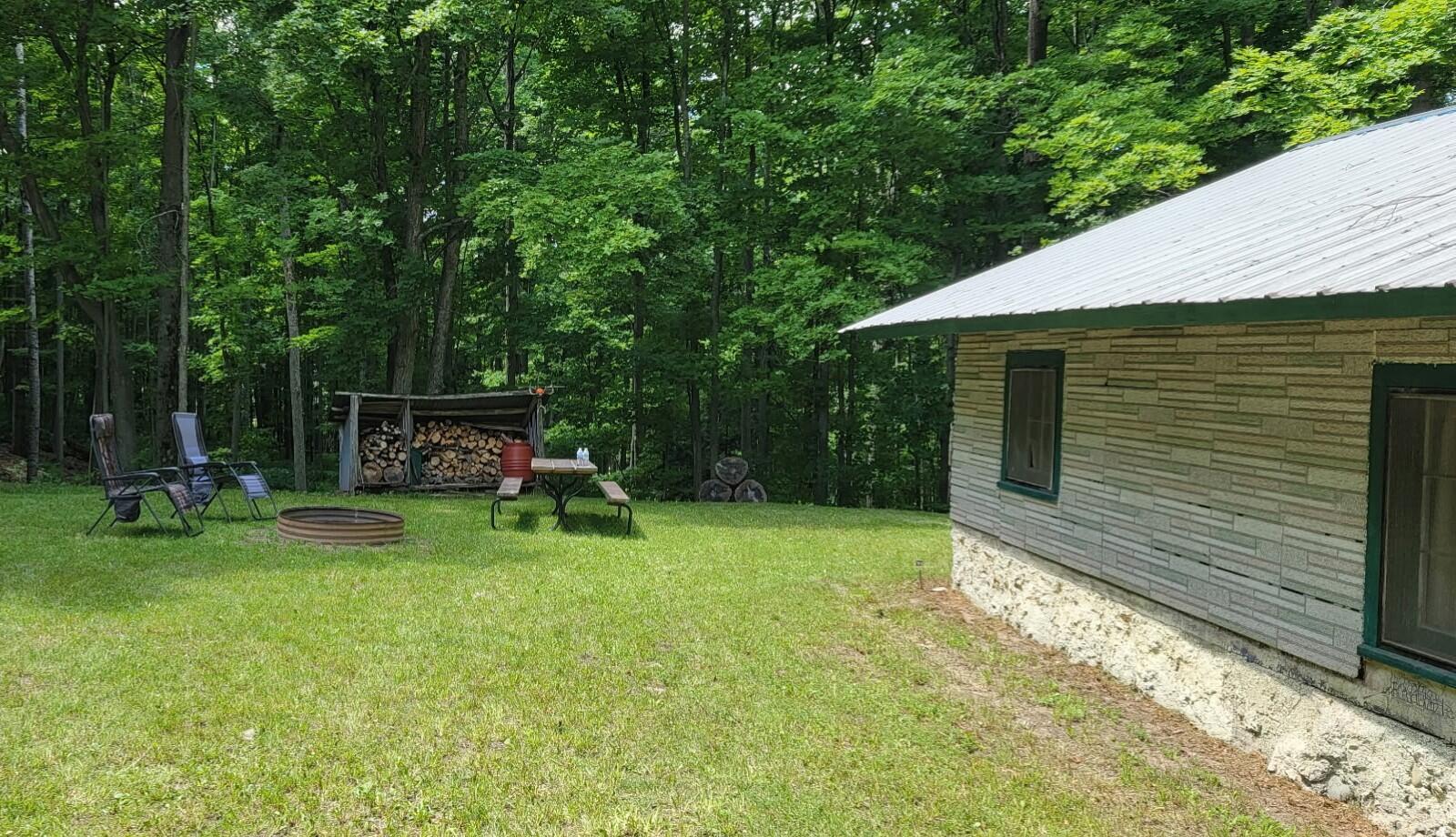 12700 Secrist Road Atlanta, MI 49709 - Photo 11 of 32 Gallery Image 11