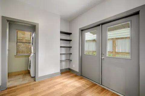 $4,000 | 1203 East 2nd Street, Unit B, Austin, TX 78702