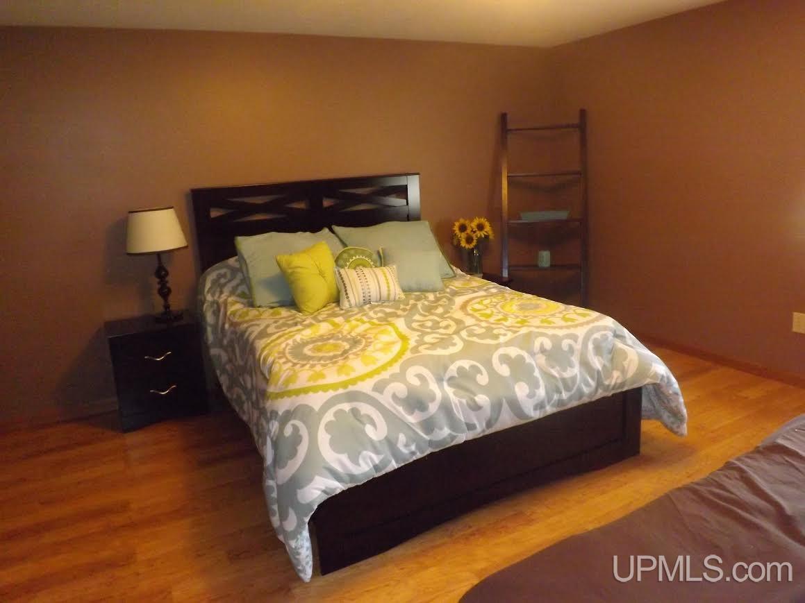 5511 G5 Road Escanaba, MI 49829 - Photo 13 of 30