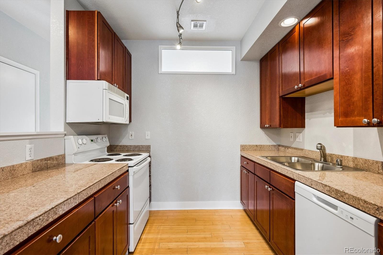 3195 Blake Street, Unit 207 Denver, CO 80205 - Photo 10 of 33