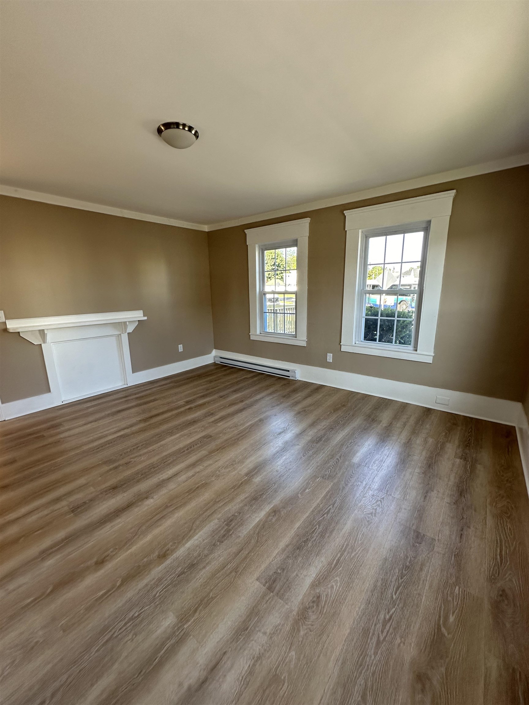7 Jackson Street Rochester, NH 03867 - Photo 4 of 11