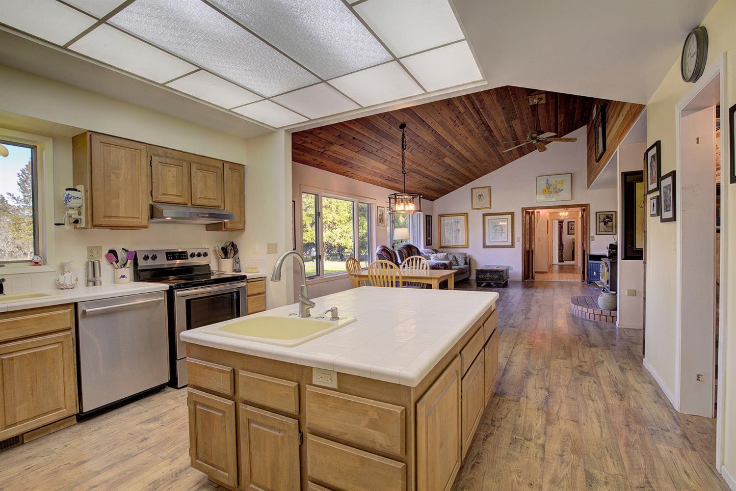 1800 Cedar Flat Road Williams, OR 97544 - Photo 9 of 31 Additional Photo