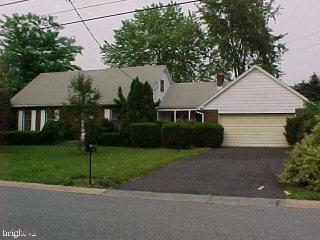 16 Wintermere Road Lebanon, PA 17042 - Photo 2 of 2 Gallery Image 2