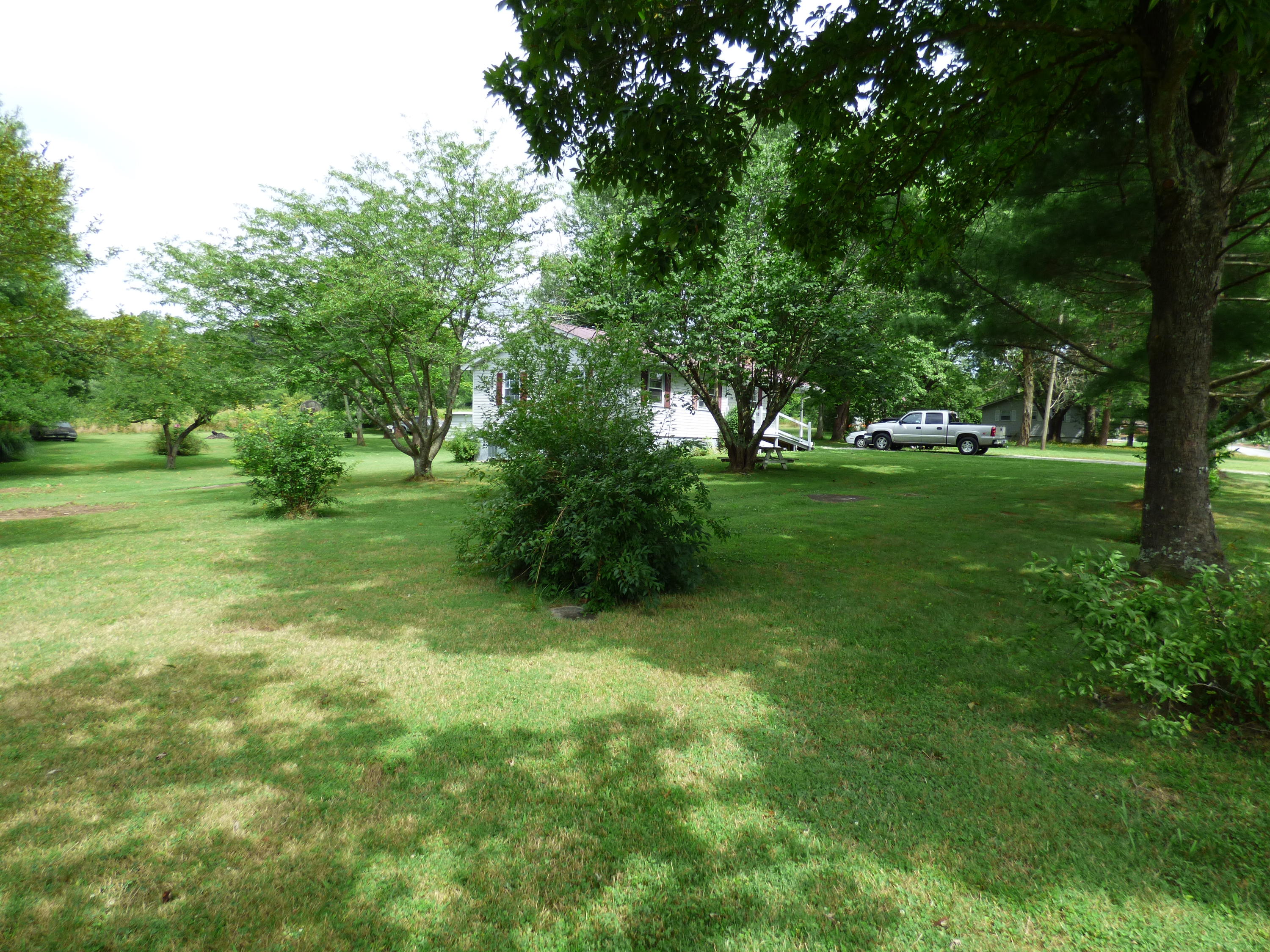 154 Cherry Branch Road Crossville, TN 38571 - Photo 37 of 40 P1030344