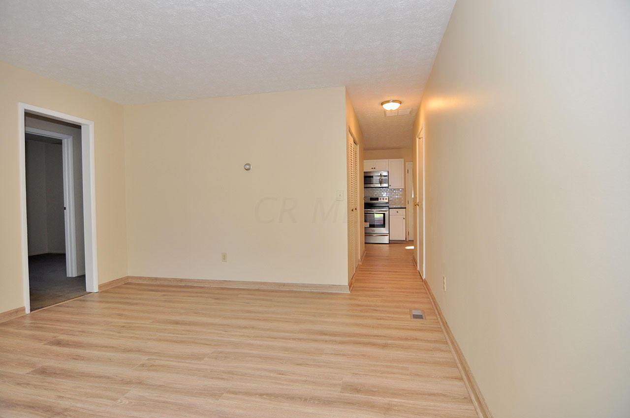 5108 Drivemere Road Hilliard, OH 43026 - Photo 5 of 20 Gallery Image 5