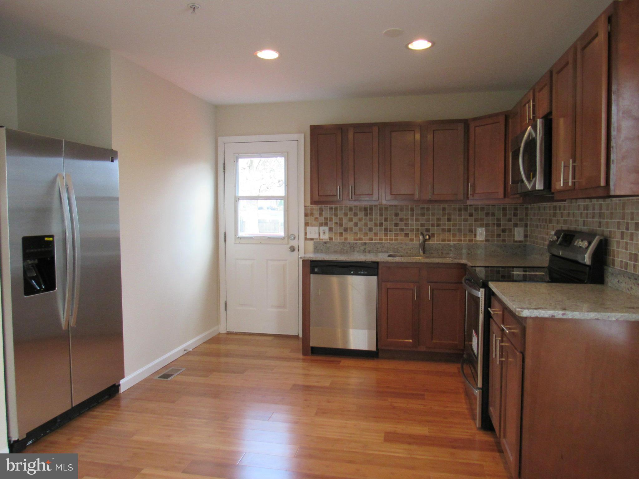 8700 Chestnut Ridge Drive Laurel, MD 20707 - Photo 11 of 30 Kitchen