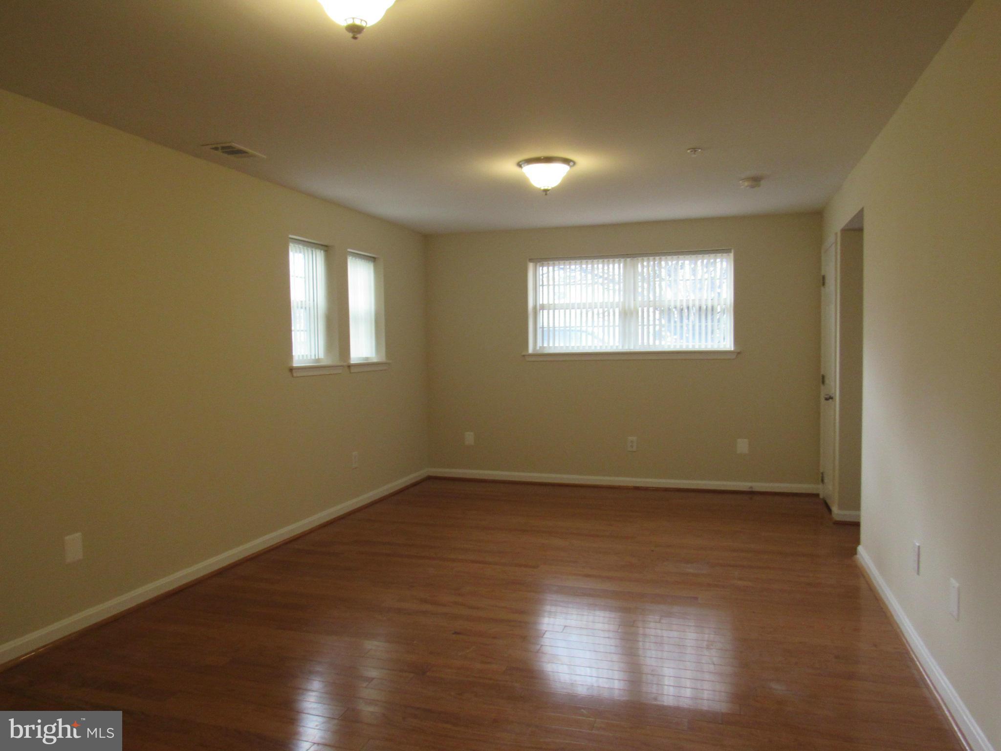 8700 Chestnut Ridge Drive Laurel, MD 20707 - Photo 24 of 30 Family Room
