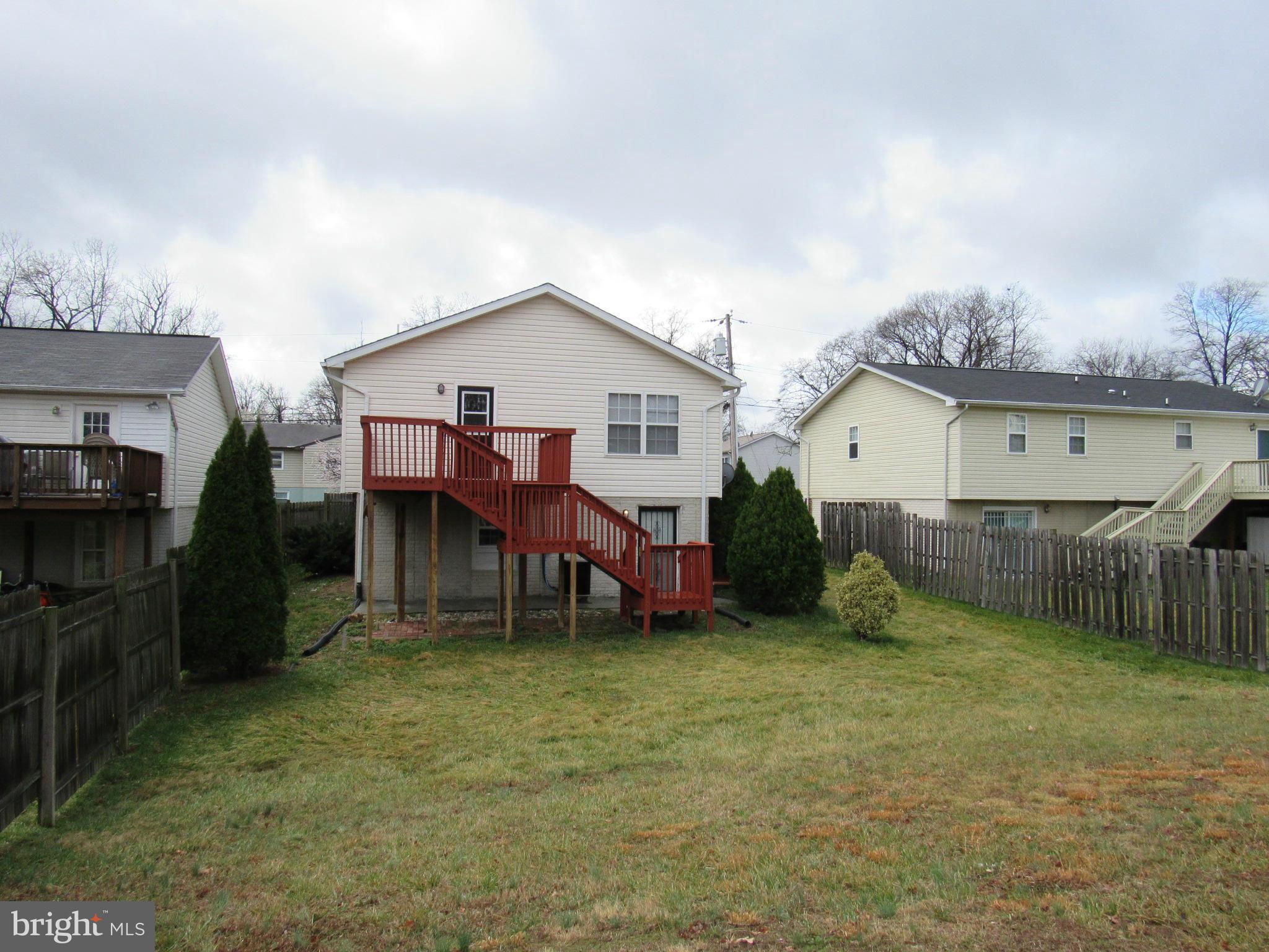8700 Chestnut Ridge Drive Laurel, MD 20707 - Photo 5 of 30 Exterior (Rear)