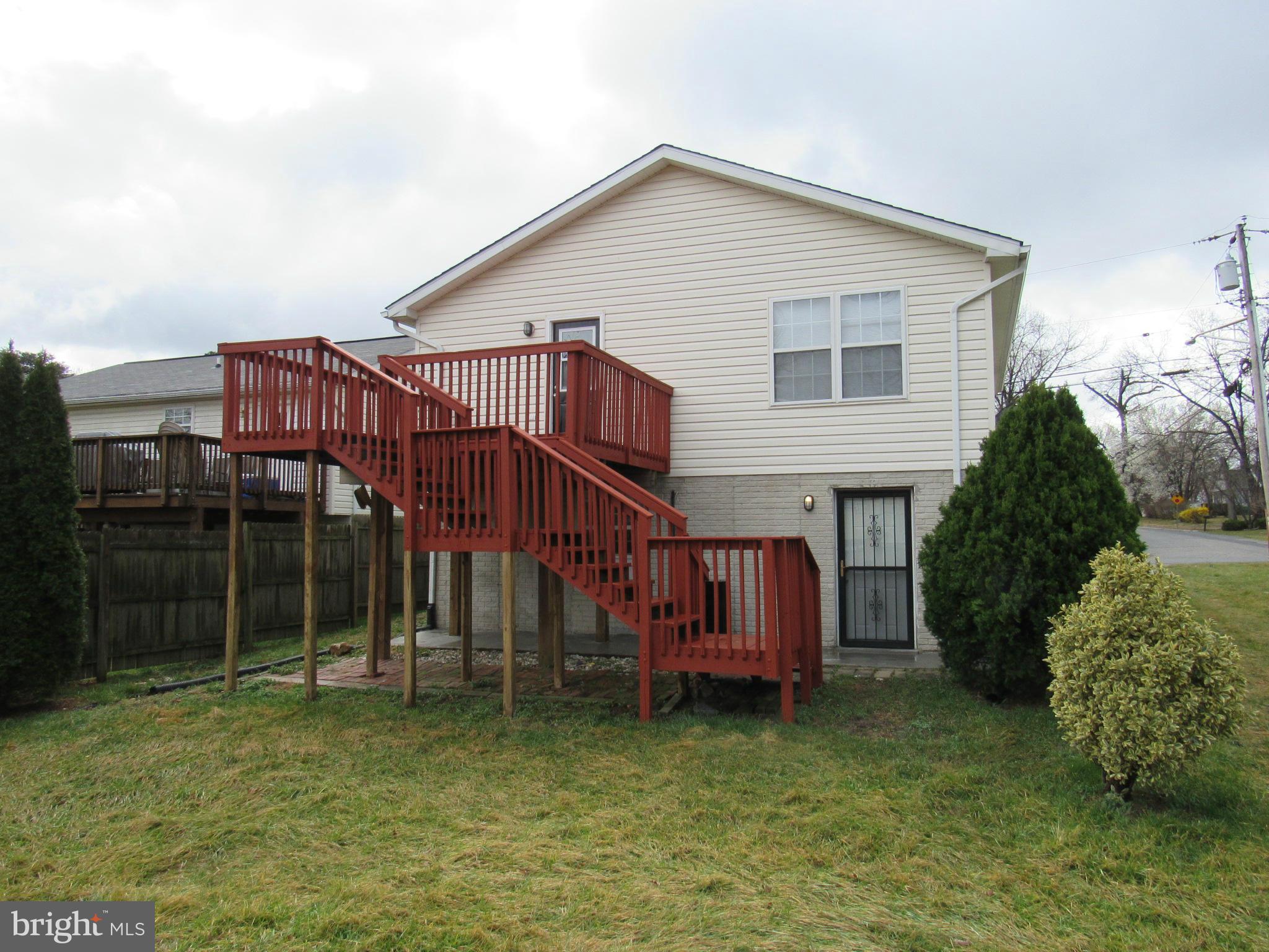 8700 Chestnut Ridge Drive Laurel, MD 20707 - Photo 6 of 30 Exterior (Rear)