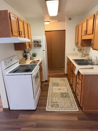 $1,050 | 611 Main Street South, Unit 208, Renville, MN 56284