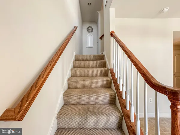 $3,650 | 42365 Pine Forest Drive, Chantilly, VA 20152