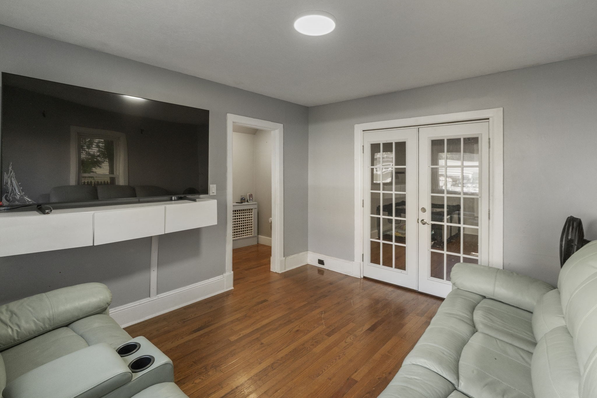 13 Cook Street Holyoke, MA 01040 - Photo 5 of 42 Gallery Image 5