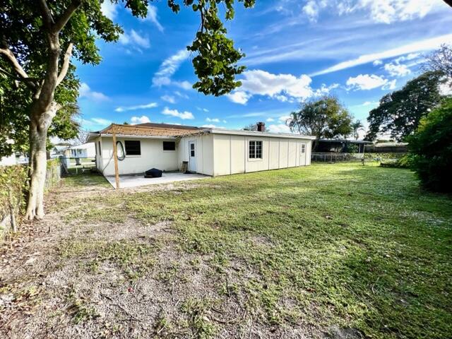 3373 Grove Road Palm Beach Gardens, FL 33410 - Photo 6 of 14 Large Rear Yard