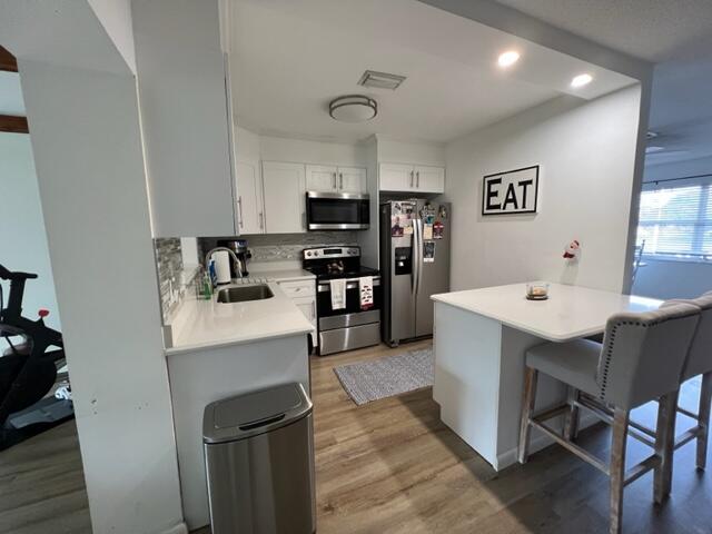 3373 Grove Road Palm Beach Gardens, FL 33410 - Photo 10 of 14 Kitchen View