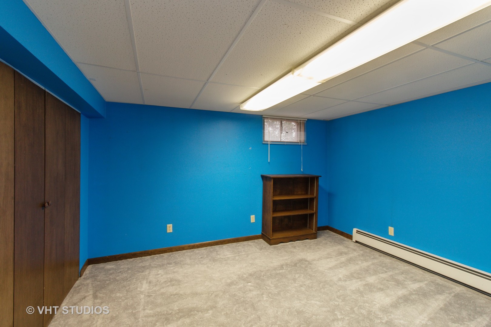 708 Hickory Road Woodstock, IL 60098 - Photo 16 of 22 a view of an empty room
