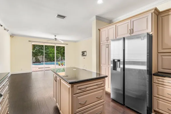 $5,600 | 1325 Camellia Circle, Weston, FL 33326