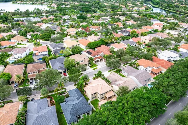 $5,600 | 1325 Camellia Circle, Weston, FL 33326