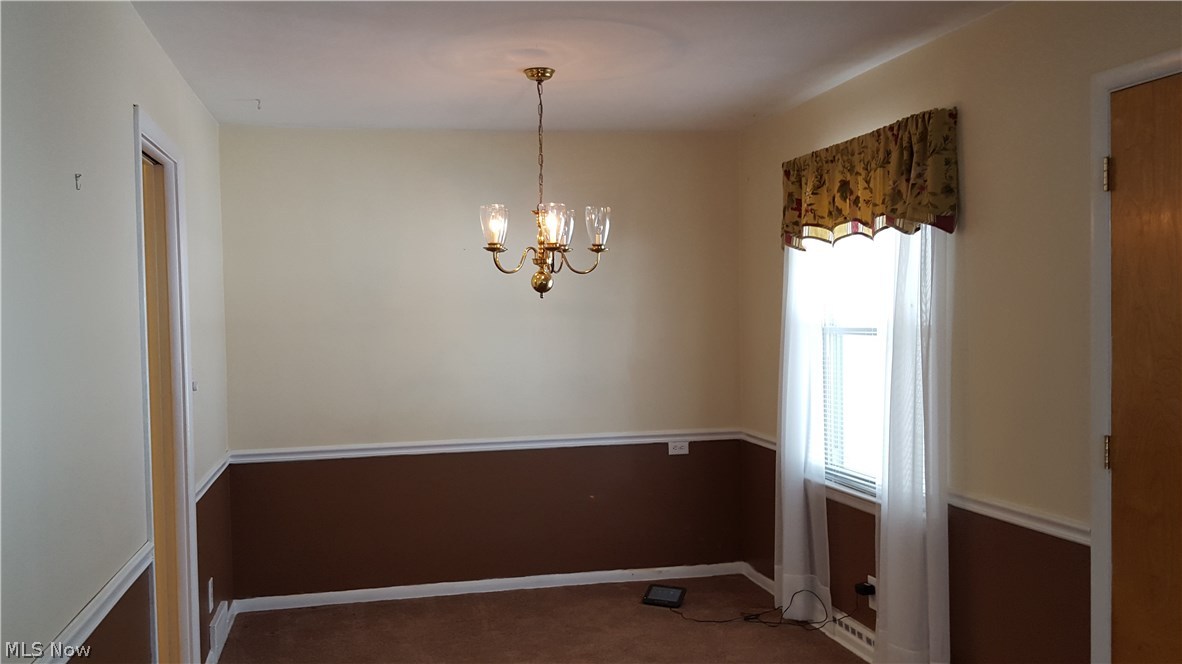6968 York Road Parma Heights, OH 44130 - Photo 3 of 10