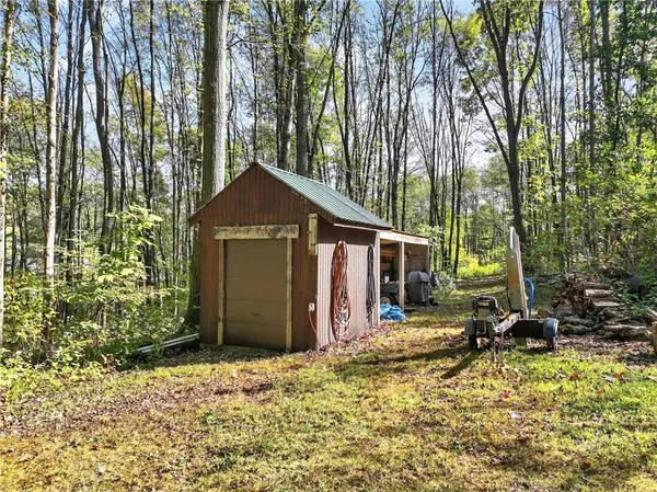 $647,500 | 194 Foster Road, Beaver Falls, PA 15010