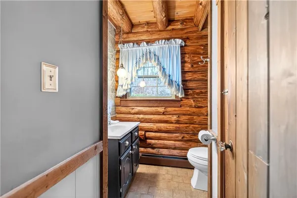 $647,500 | 194 Foster Road, Beaver Falls, PA 15010