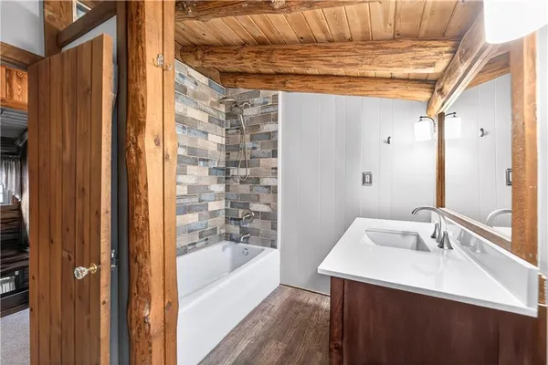$647,500 | 194 Foster Road, Beaver Falls, PA 15010