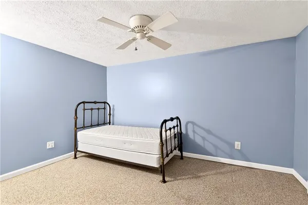 $647,500 | 194 Foster Road, Beaver Falls, PA 15010