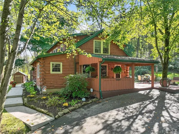 $647,500 | 194 Foster Road, Beaver Falls, PA 15010
