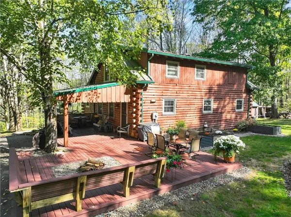 $647,500 | 194 Foster Road, Beaver Falls, PA 15010
