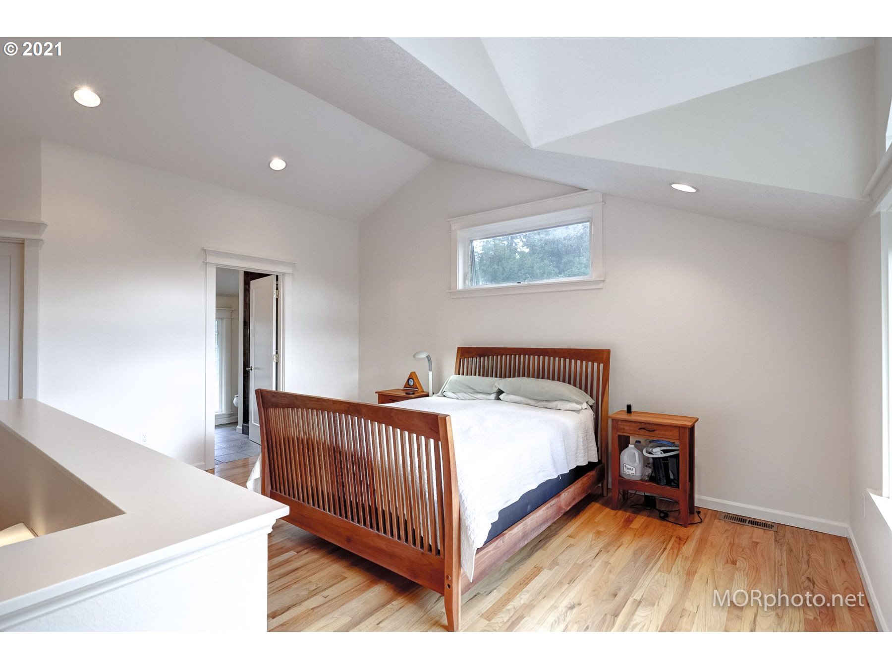 5425 Southwest Nebraska Street Portland, OR 97221 - Photo 18 of 25 Gallery Image 18