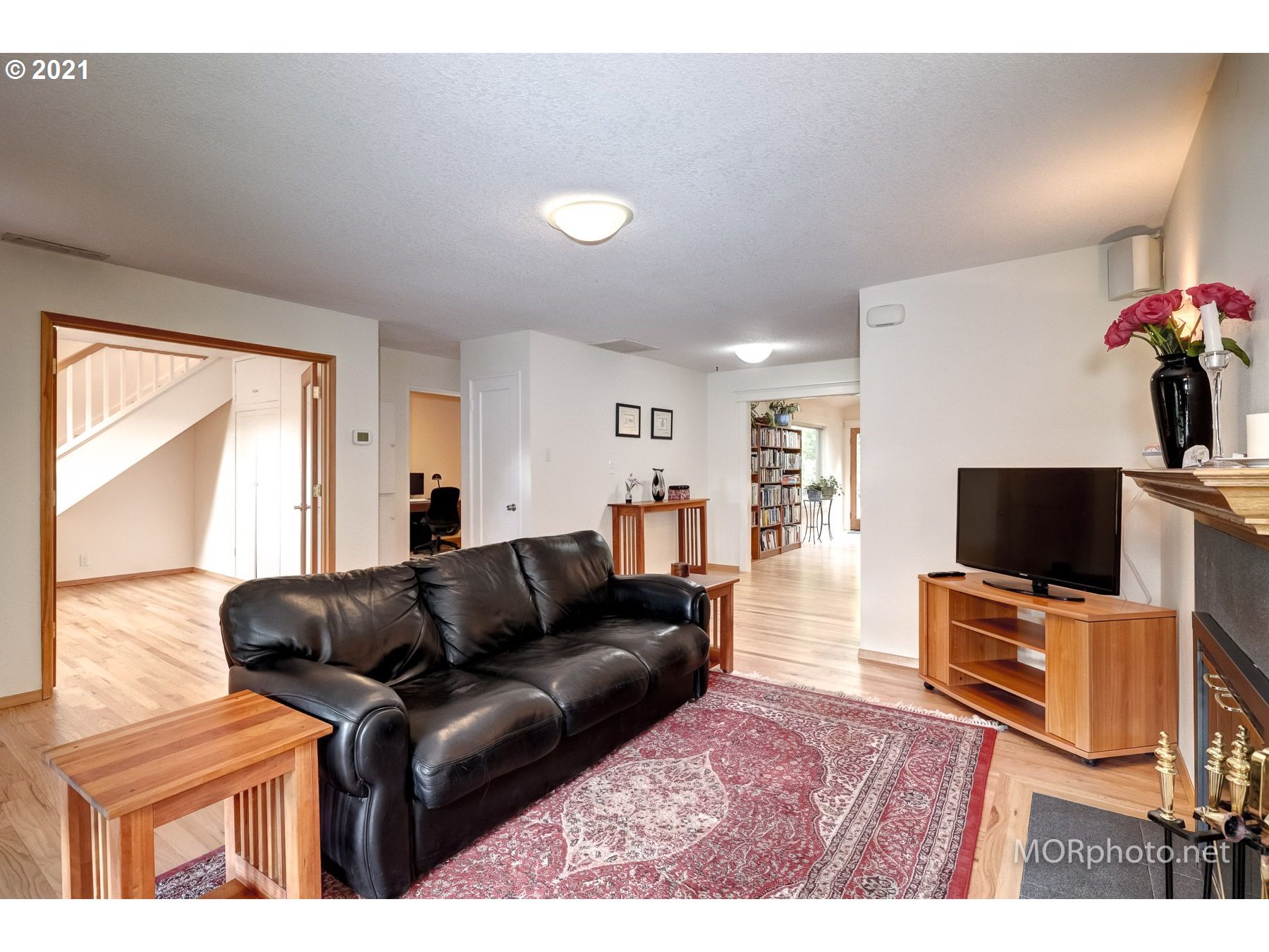 5425 Southwest Nebraska Street Portland, OR 97221 - Photo 5 of 25 Gallery Image 5