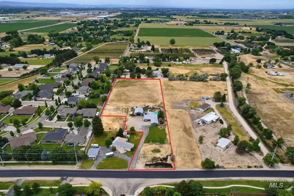 $1,585,000 | 1299 North Black Cat Road, Meridian, ID 83642