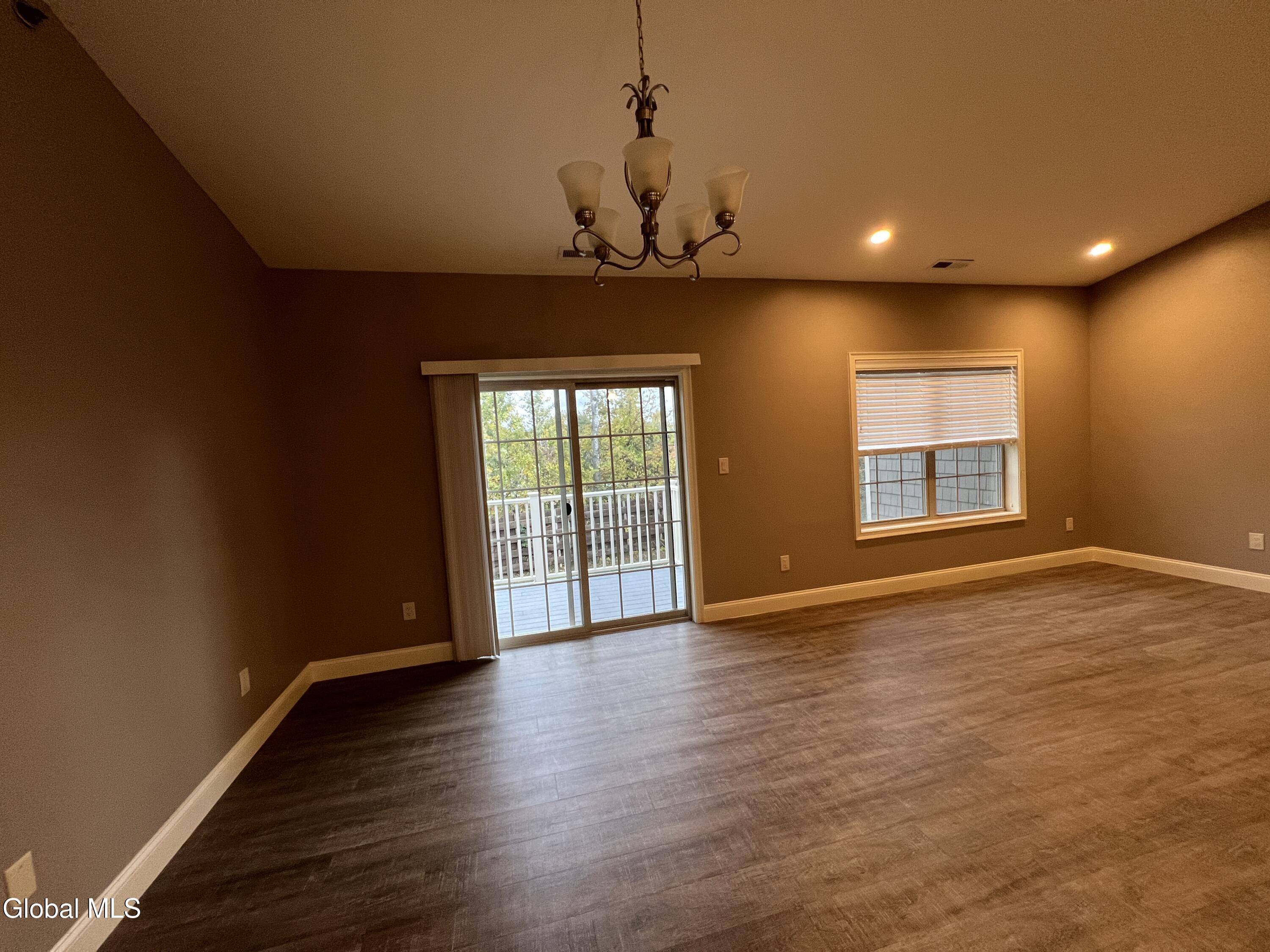 48 Bavarian Way, Unit 55 Guilderland, NY 12009 - Photo 16 of 33 Dining Room