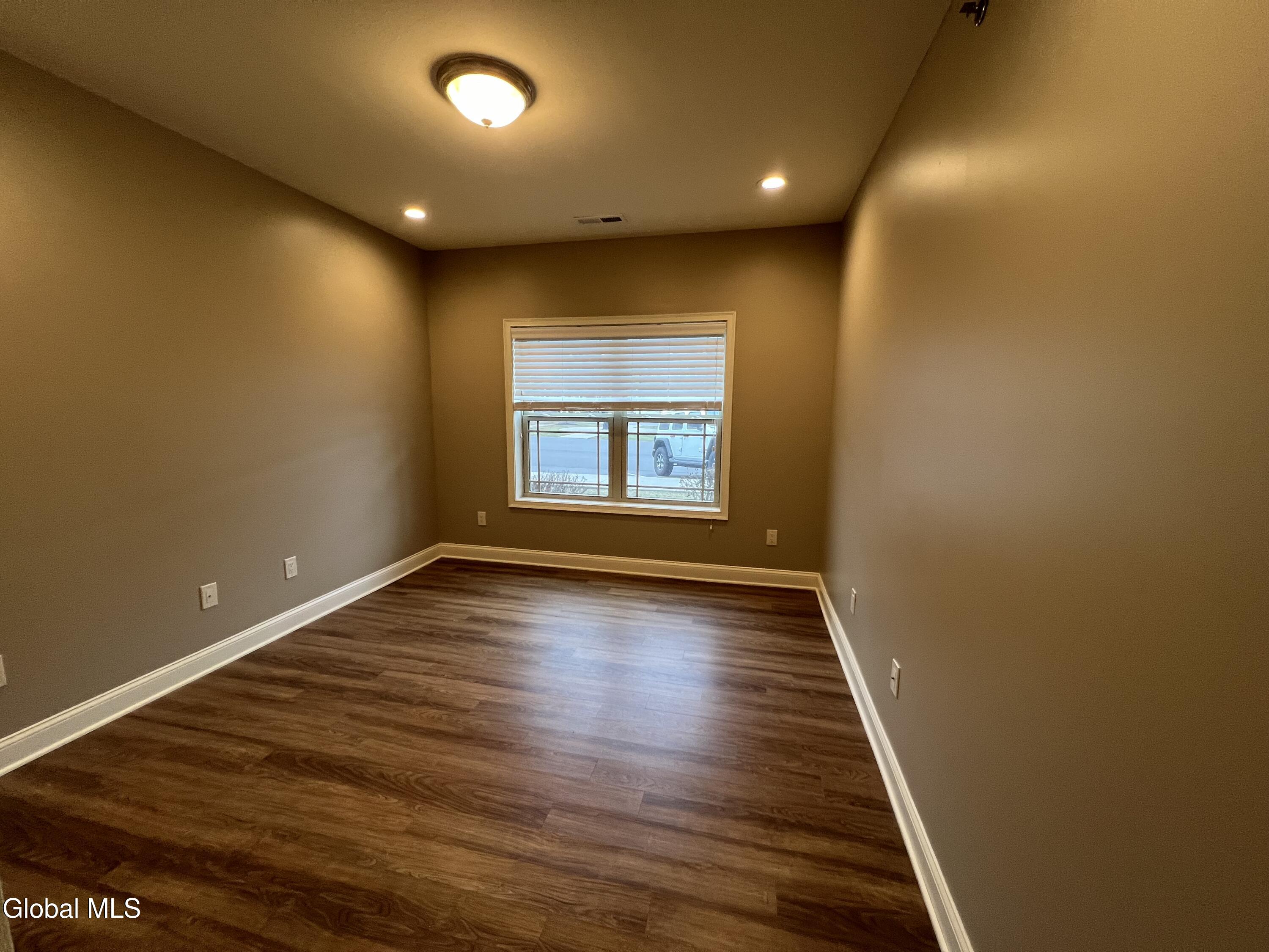 48 Bavarian Way, Unit 55 Guilderland, NY 12009 - Photo 25 of 33 bedroom2