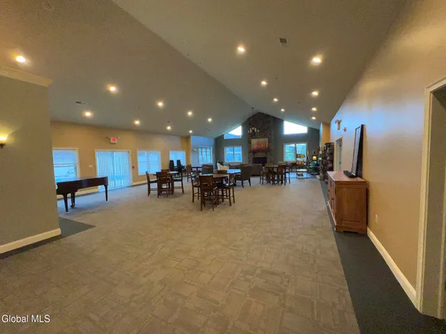 $2,450 | 48 Bavarian Way, Unit 55, Guilderland, NY 12009