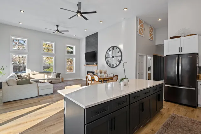 $695,000 | 9815 Snow Pointe Drive Southeast, Alto, MI 49302