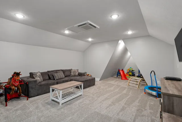 $695,000 | 9815 Snow Pointe Drive Southeast, Alto, MI 49302