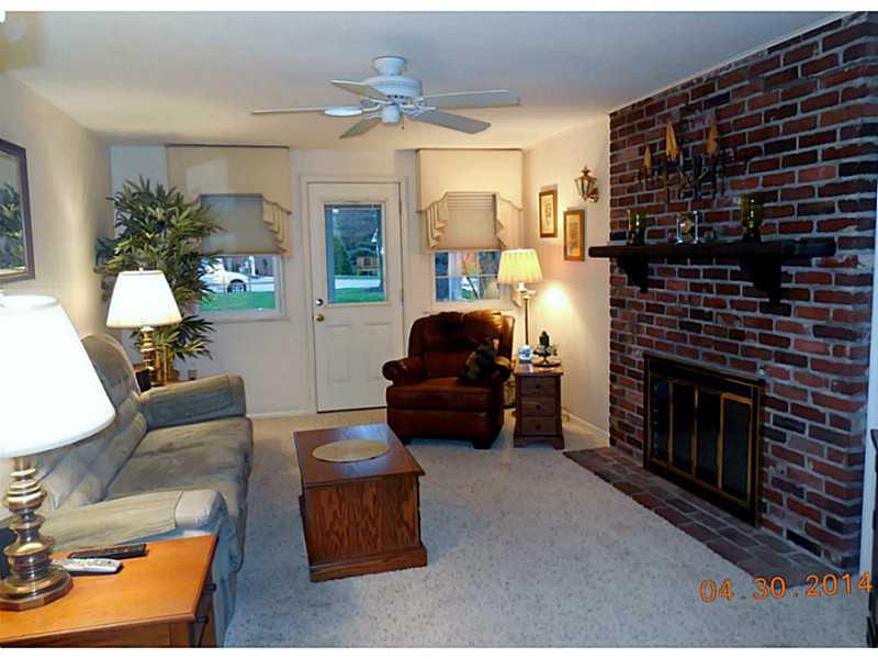 257 Lytton Road Coraopolis, PA 15108 - Photo 8 of 25 Family Room. Another outside new entry door allows you to get a breath of fresh air on the relaxing front porch. It has the built iin blinds for privacy when needed. The custom blinds will open at either end for light & or privacy.