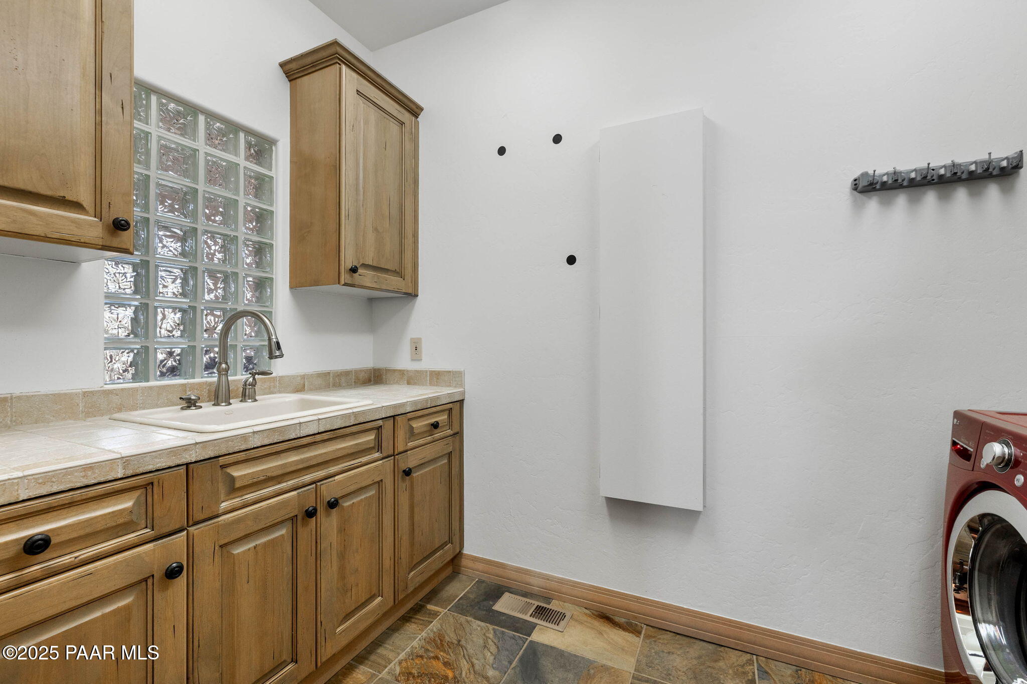 2276 Lichen Ridge Lane Prescott, AZ 86303 - Photo 26 of 74 Laundry Room