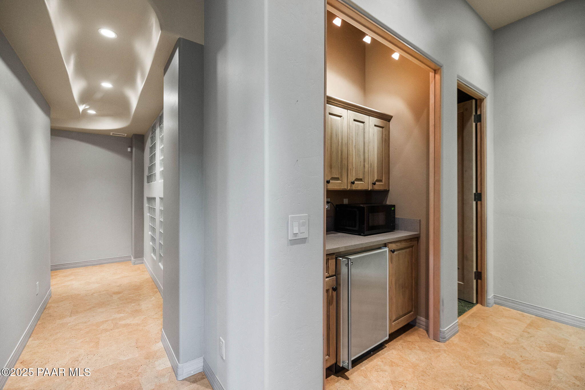 2276 Lichen Ridge Lane Prescott, AZ 86303 - Photo 44 of 74 Hallway
