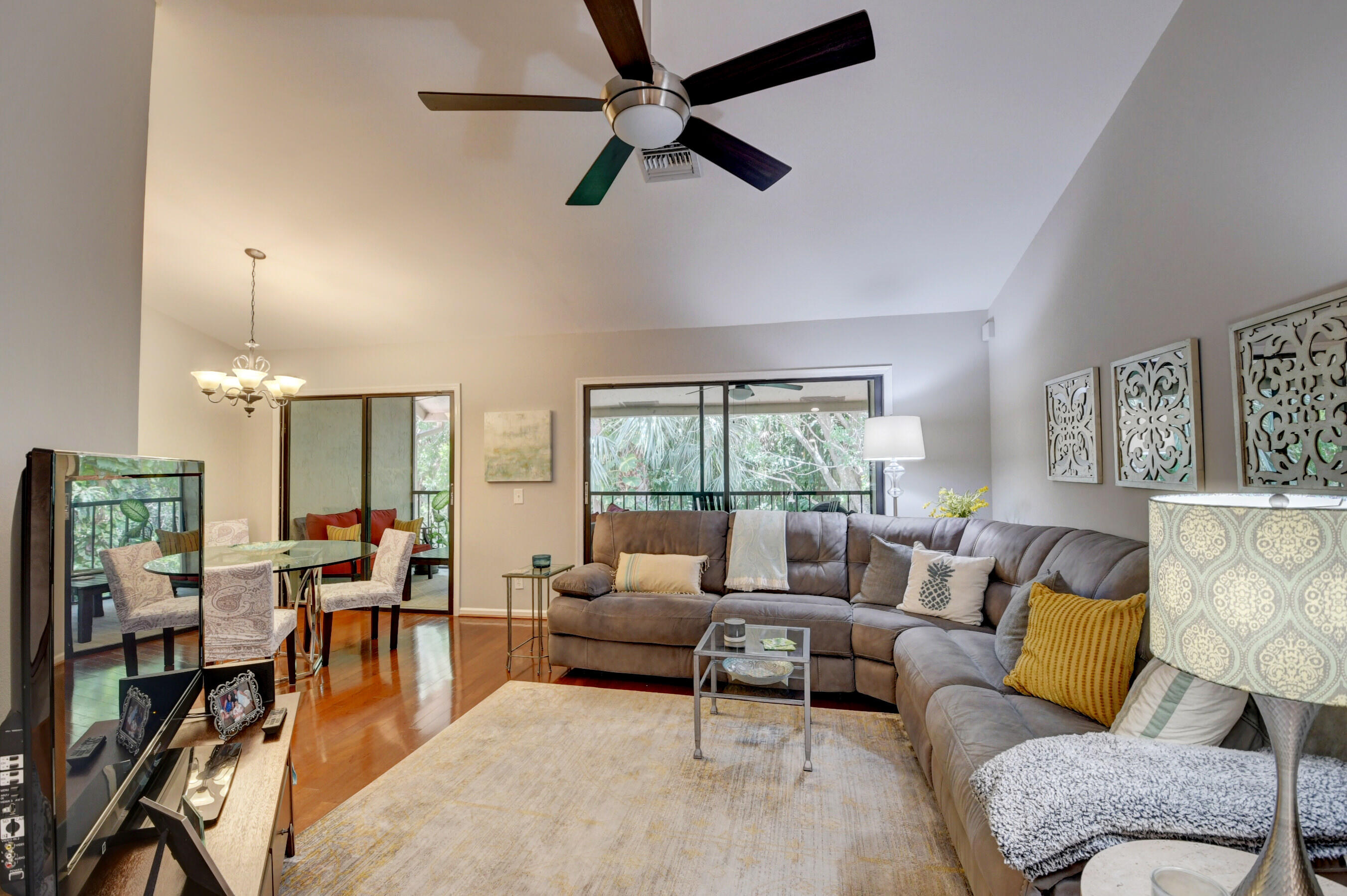 5740 Coach House Circle, Unit F Boca Raton, FL 33486 - Photo 9 of 48 18_dsc_1280_1_2_3_4