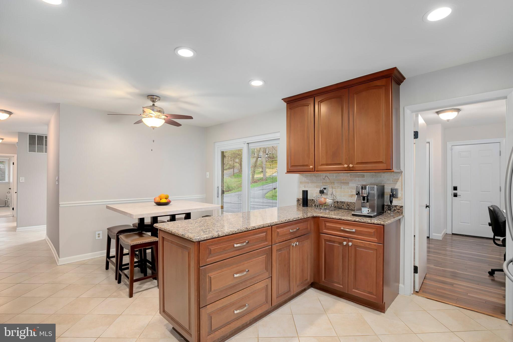 7409 Calamo Street Springfield, VA 22150 - Photo 8 of 57