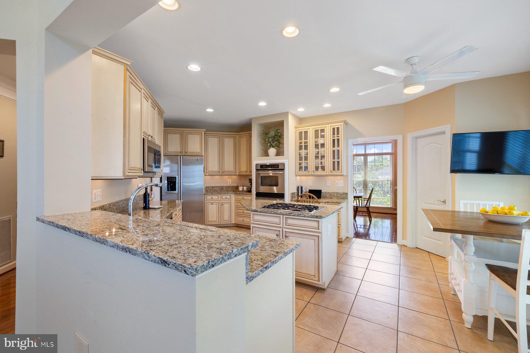 710 Drake Way Annapolis, MD 21401 - Photo 18 of 77 Chefs Dream of a Kitchen